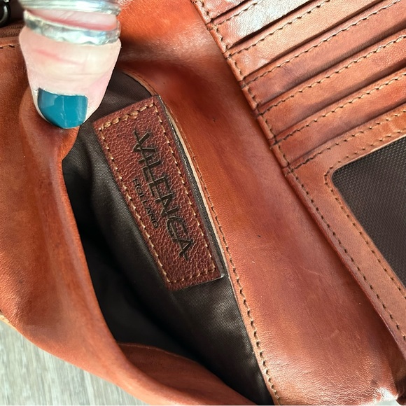 Vilenca Holland Wallet/Wristlet - Picture 4 of 16